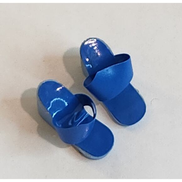 Vintage Barbie Taiwan Doll Shoes Lot – Wedge Heels & single Slippers (1970s–80s) - Picture 2 of 7